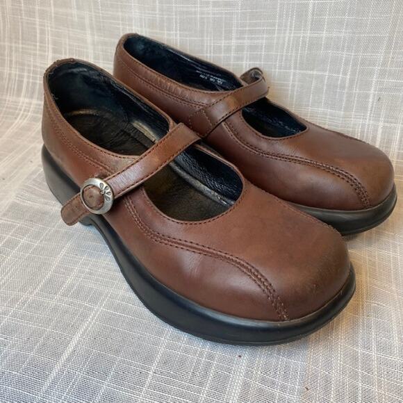 Dansko Womens Size 8.5 39 Mary Janes Brown Leather Comfort Walk Work Clogs Shoes - Picture 1 of 9